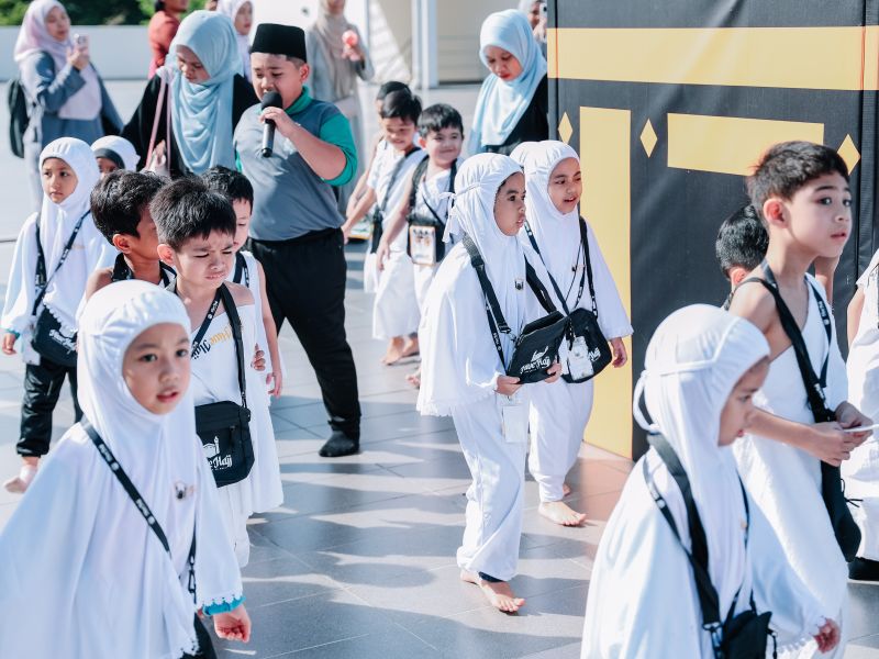 Children taking part in practical Hajj learning activities at Masjid Denai Alam