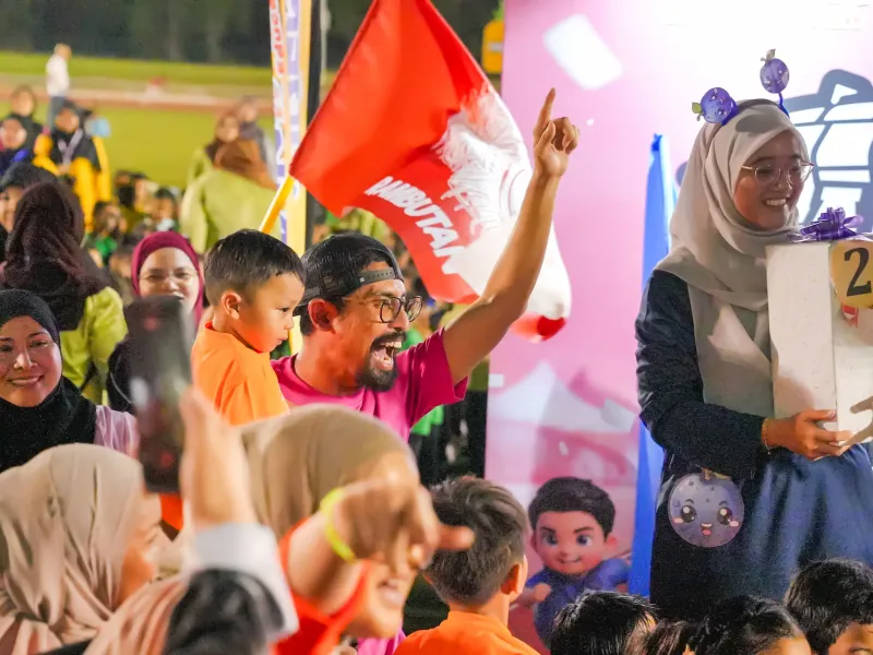 KinderHive and Naluri Bestari participants cheering during Annual Sports Day 2026 at Matsushita Stadium