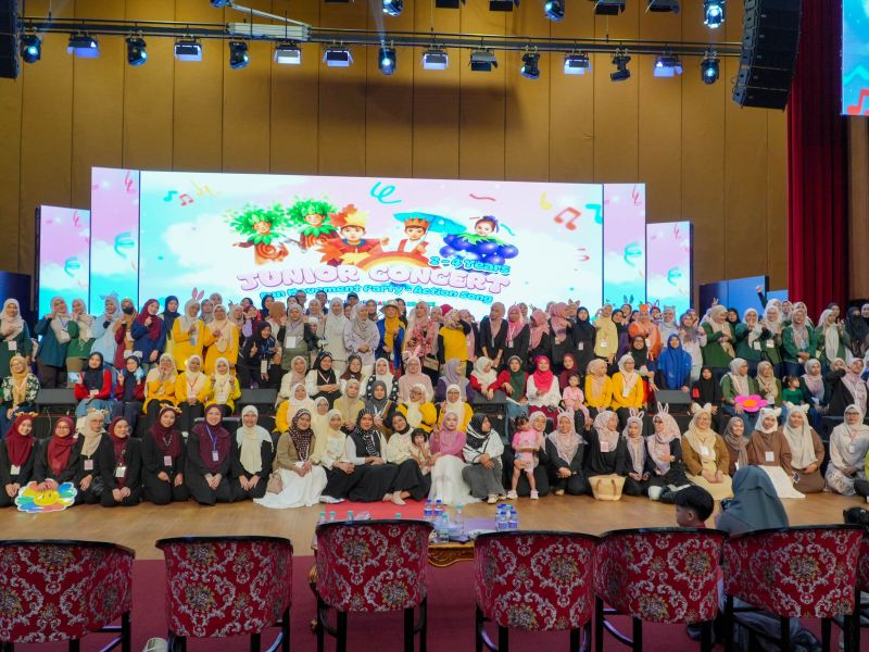 Children, teachers and families gathered for the 2026 KinderHive and Naluri Bestari Junior Concert
